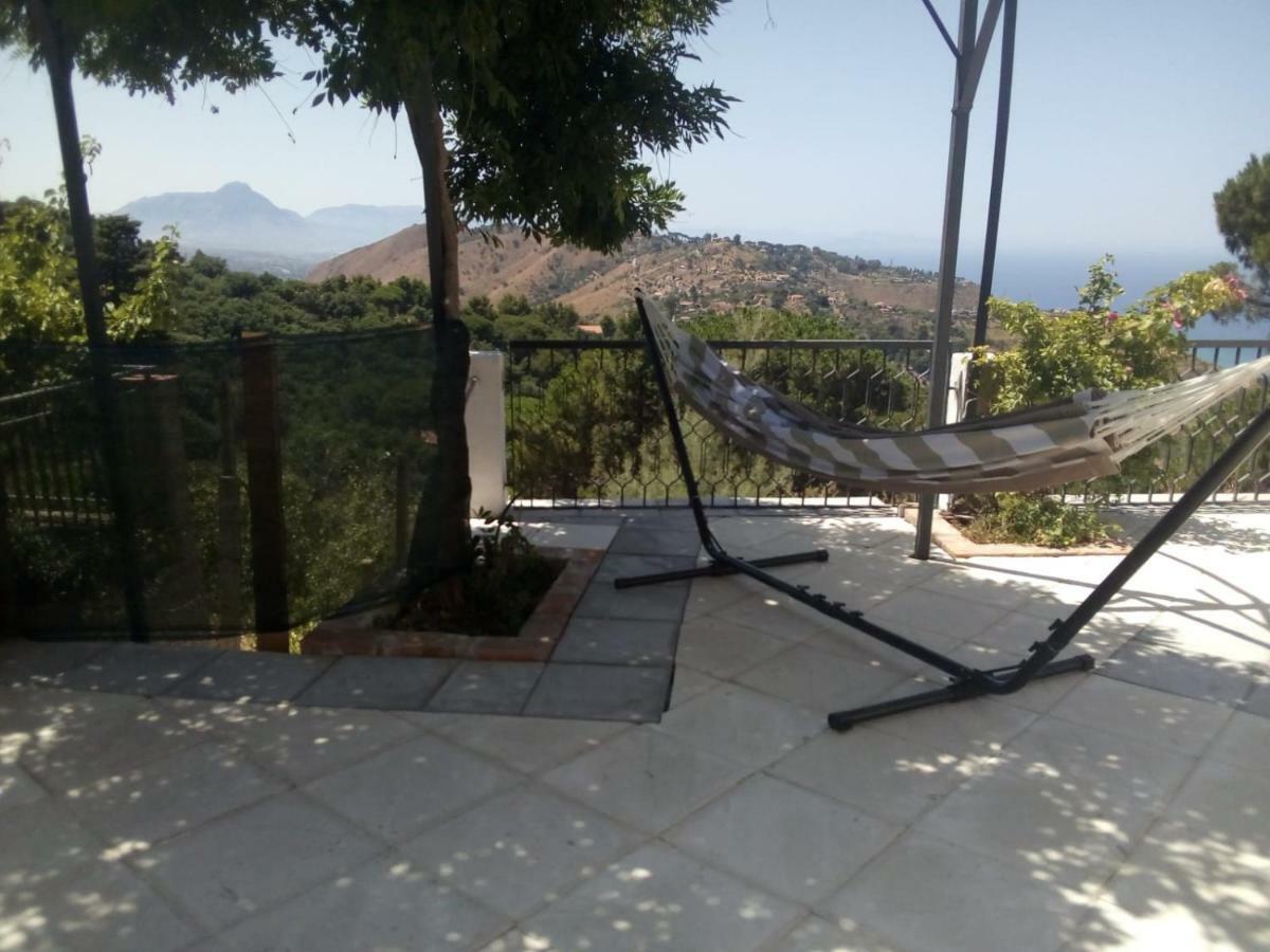 Incantevole Villa Con Vista Mozzafiato Cefalù Kültér fotó